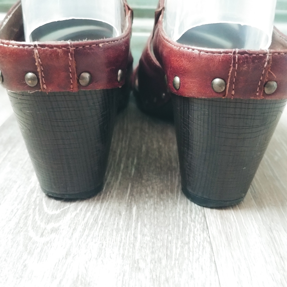 Dansko Brown Leather Floral Sandal  38 - Picture 4 of 9